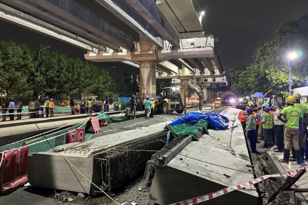 Metro Rail slaps ₹1 cr. fine on contractor, removes four staff after girder crash