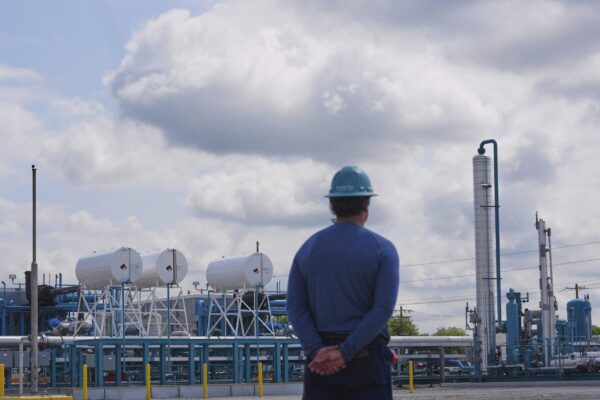 Conservatives and environmentalists say carbon capture is unnecessarily expensive and fails to curb pollution effectively. Here’s what the science says