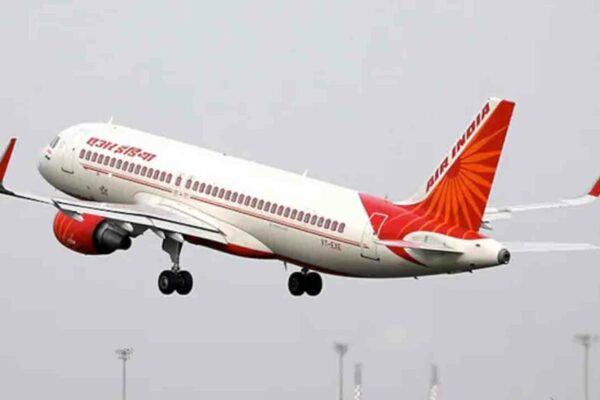 Air India Flight | క్యాబిన్లో కాలిన వాసన.. వెనుదిరిగిన ఎయిరిండియా విమానం..!