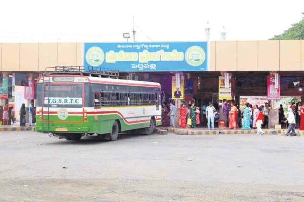 పెద్దపల్లి బస్ డిపో సేవలు ప్రారంభమెప్పుడు?