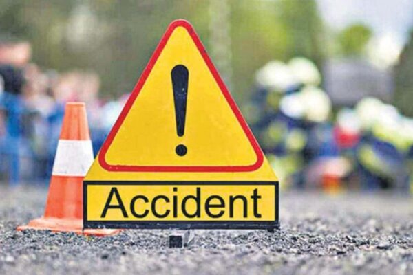 Road Accident: చంద్రగిరిలో రోడ్డు ప్రమాదం.. ఒక్కసారి వ్యాపించిన మంటలు, ఇద్దరు మృతి!